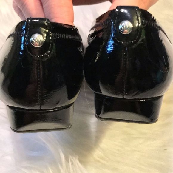 NWOB $385 Stuart Weitzmann | Patent Leather | Metal Adornment | Flat Shoes - Picture 7 of 10